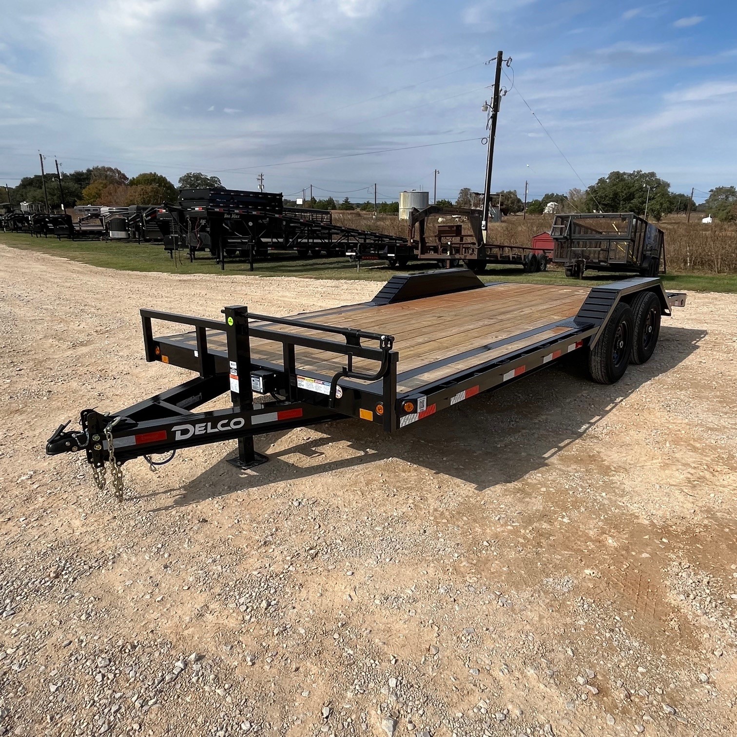 2025DelcoC720A72ESDK037781 Hallettsville, TX Trailer Dealership